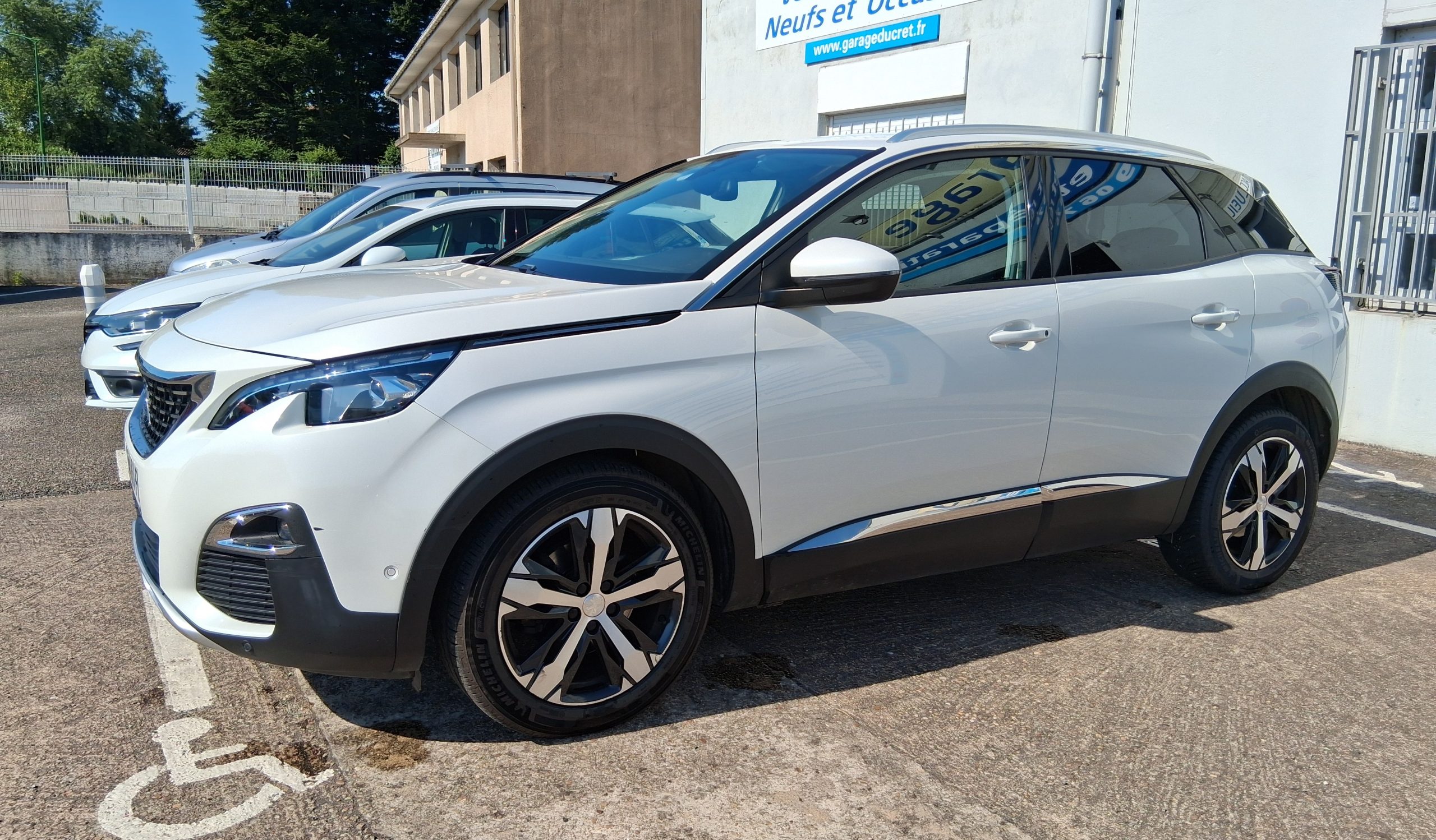 PEUGEOT 3008 2l BLUEHDI 180 CV ALLURE EAT8